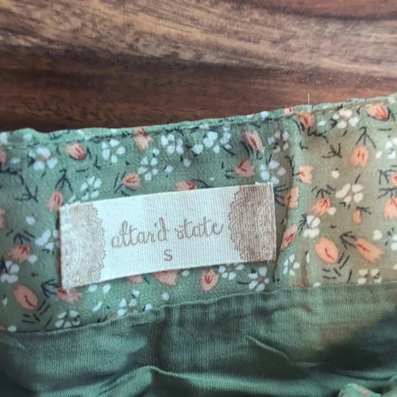 Altar'd State Floral Skirt women's - Picture 3 of 7